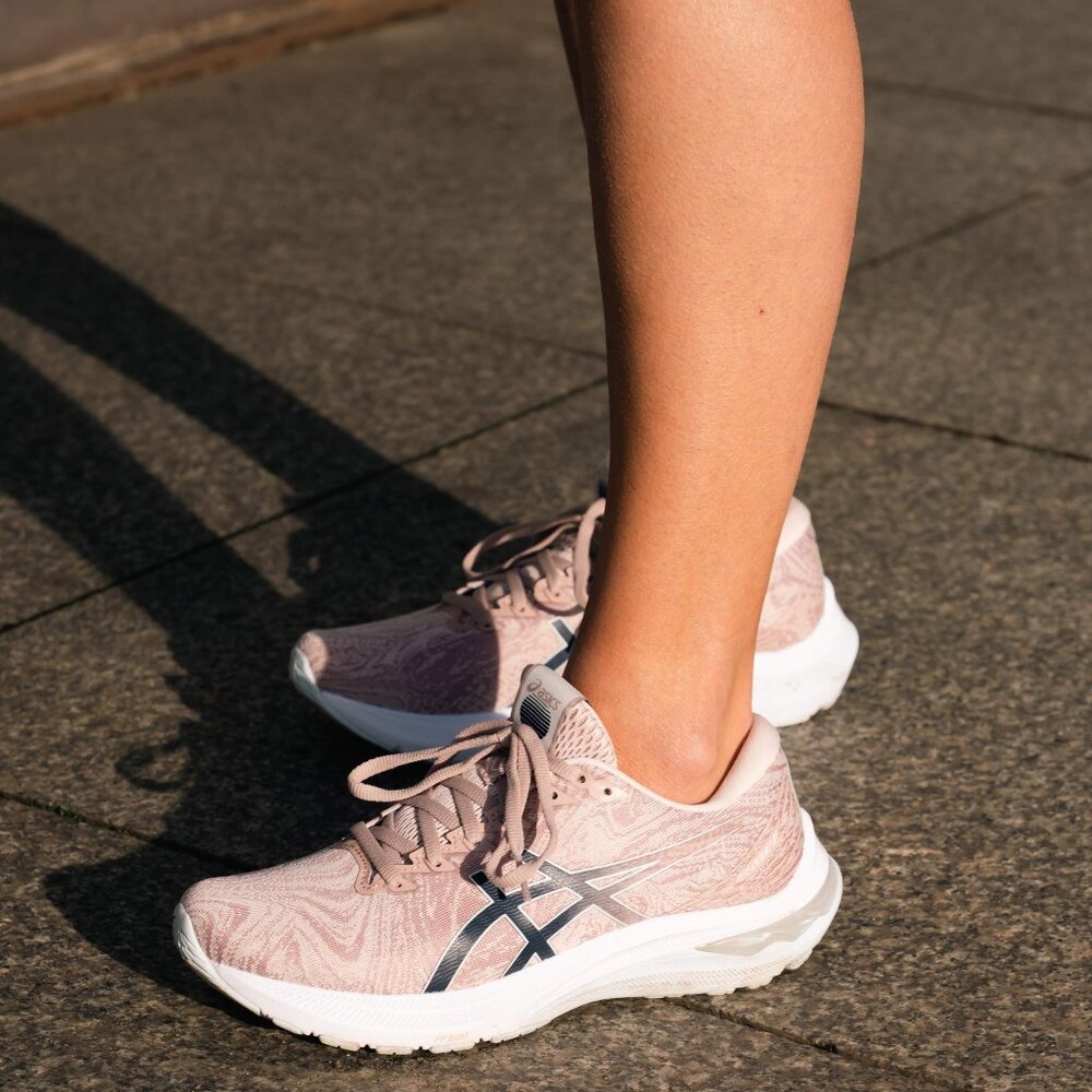 ASICS Women's GT-2000 11 Shoes - Picture 6 of 12